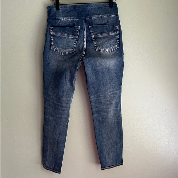 Rock & Republic Fever Pull On Denim Rx Slimming Denim Leggings - Picture 2 of 12